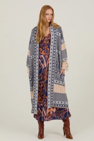 ABRIGO DE PUNTO ESTAMPADO