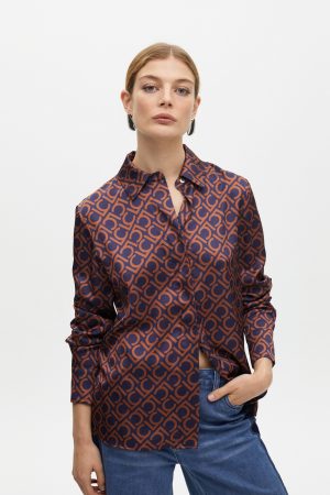 CAMISA LOGOTIPADA RECTA